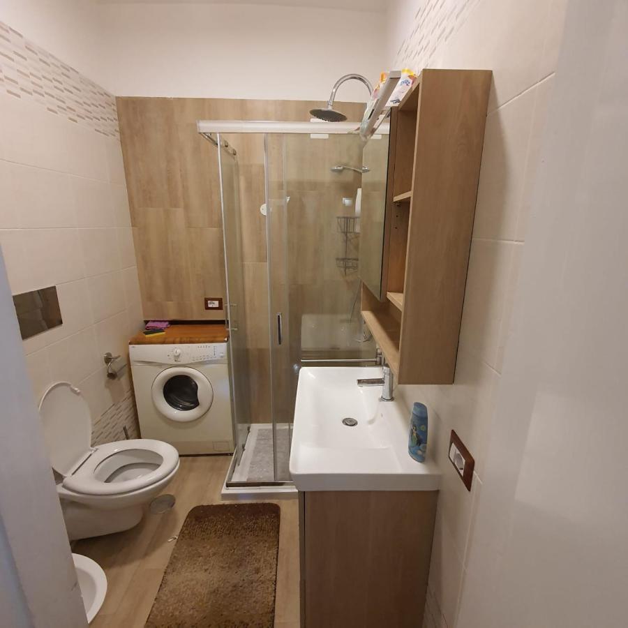 Napolix Centro, Intero Appartamentino, Casa Vacanze, Suite Tricamere Nel Cuore Di Napoli Exterior photo